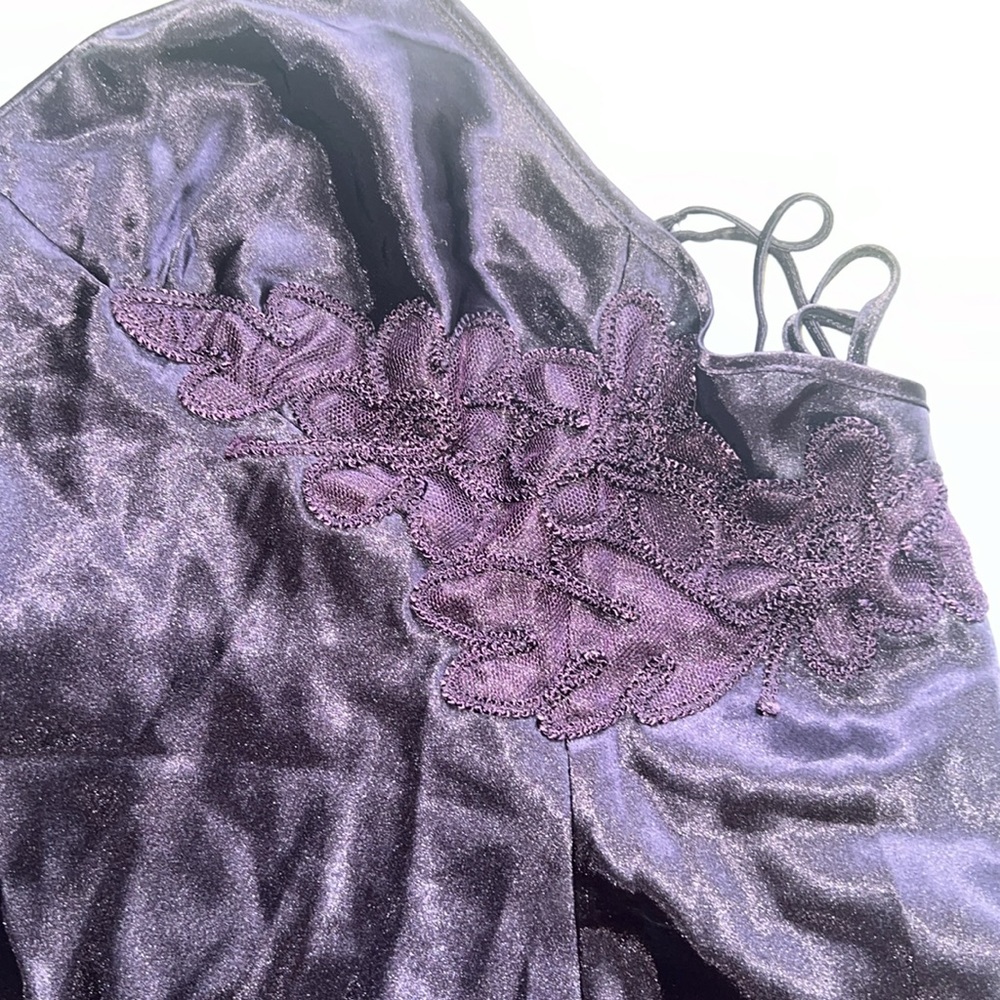 Small Satin Marilyn Monroe by Warner’s Night Gown Lingerie Dark Purple Used - Picture 4 of 4